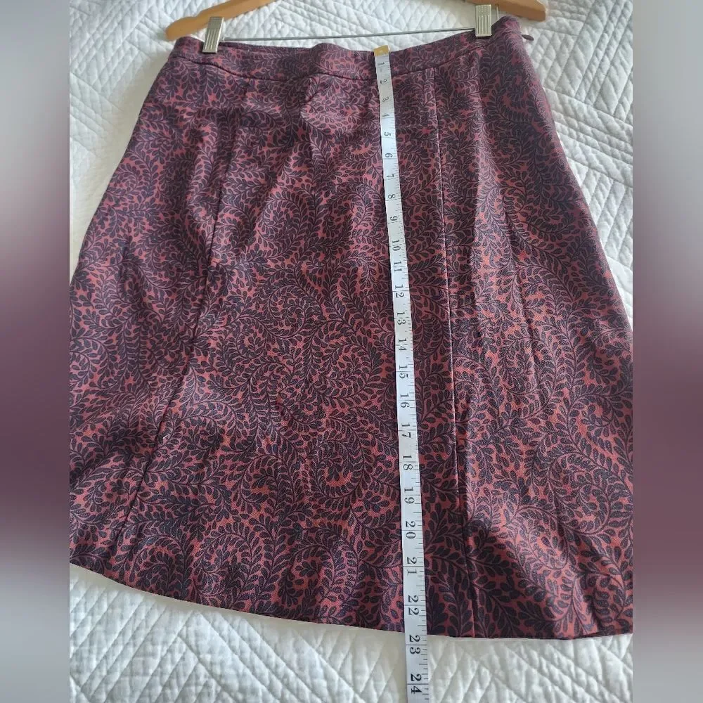 LOFT fully lined skirt